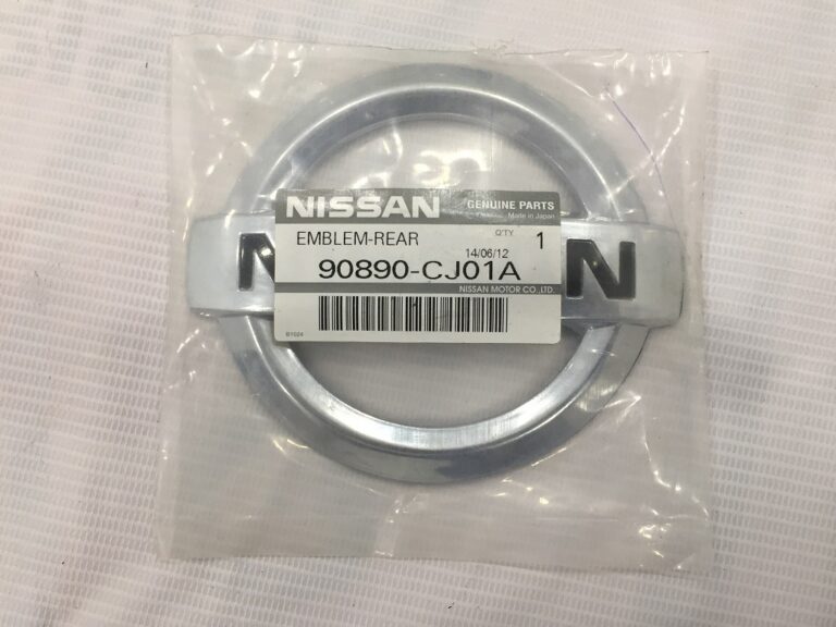 Biểu tượng NISSAN cốp sau Nissan Livina
